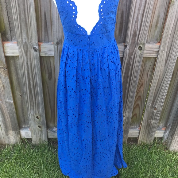 Lulu’s Maxi Blue Dress - Picture 6 of 9